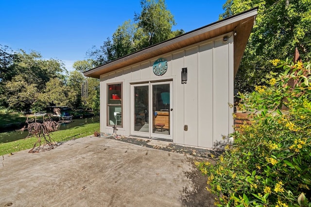 view of outbuilding