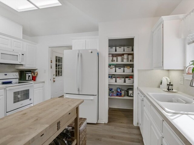 810 Cottonwood Dr, Burnet, TX 78611 - photo 6