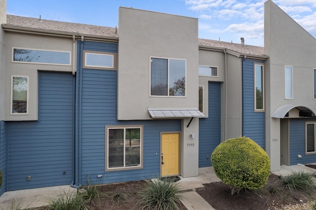 7513 Sugar Magnolia St, Austin, TX 78757 - view of front of home