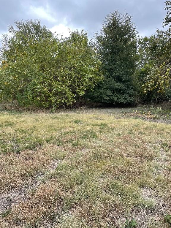 842 Kimbro St, Taylor, TX 76574