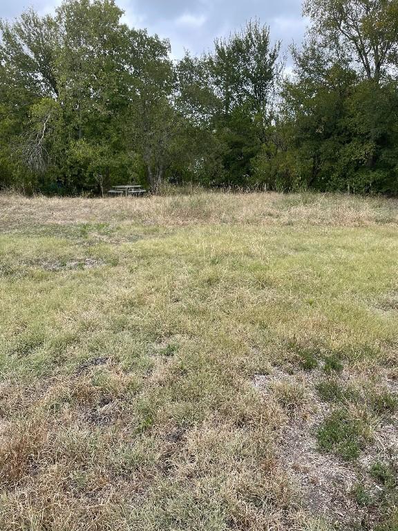 842 Kimbro St, Taylor, TX 76574