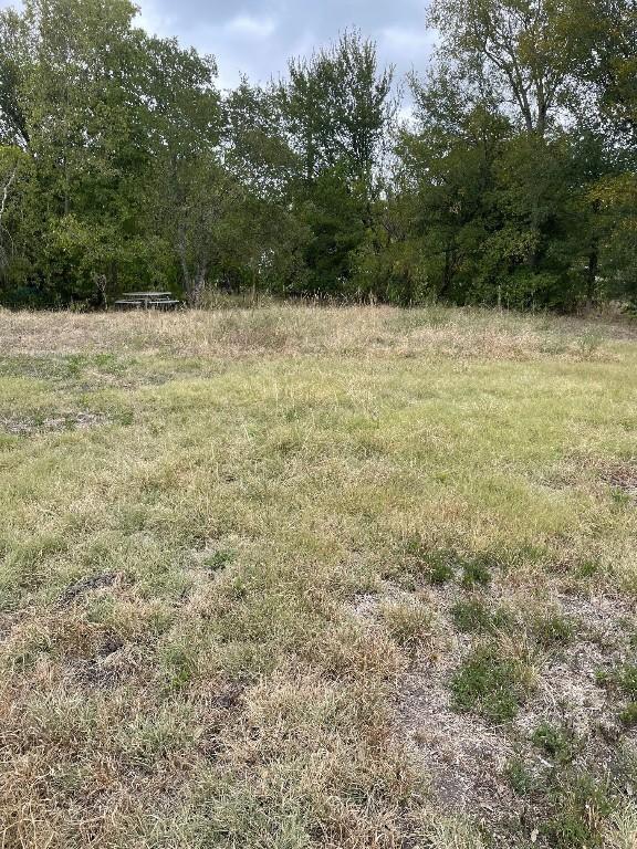 842 Kimbro St, Taylor, TX 76574