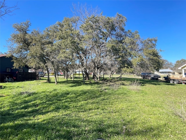 Listing photo 3 for 21 Lone Star Trl, Wimberley TX 78676