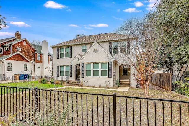 view of front of house with a front yard