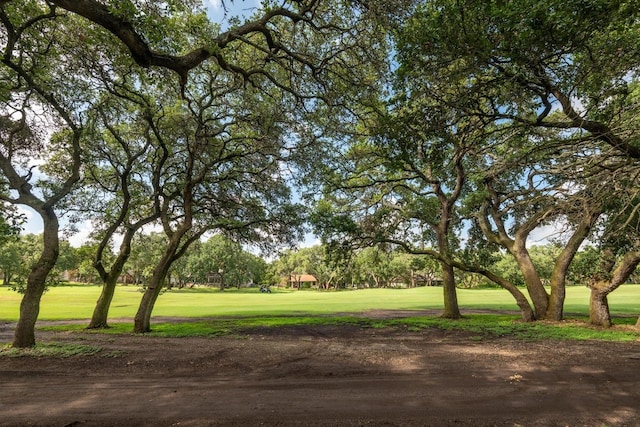 Listing photo 2 for 12 Wilson Cir, Wimberley TX 78676