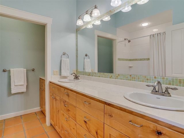 1178 Hidden Creek Dr, Dripping Springs, TX 78620 - bathroom featuring double vanity, tile patterned floors, a shower with shower curtain, and baseboards