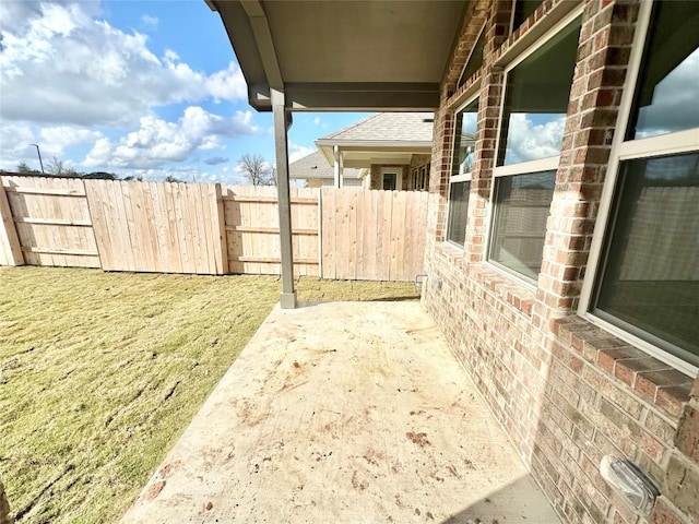 view of yard with a patio