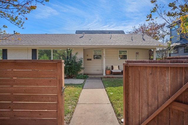 view of front of property