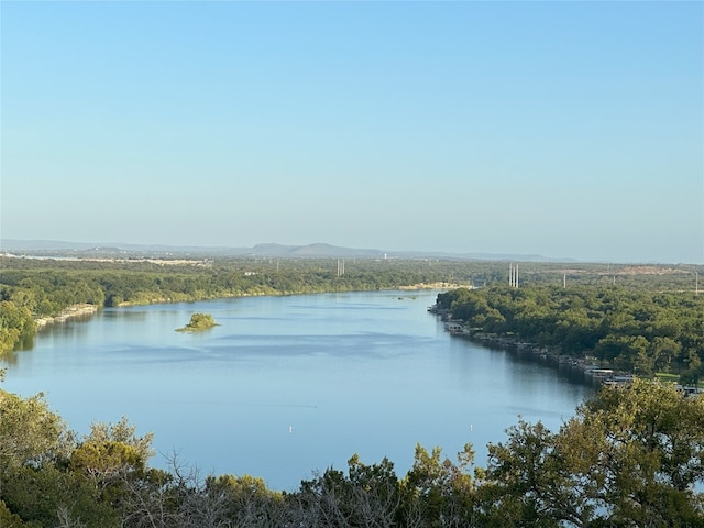 Listing photo 2 for 620 Rocky Rd, Marble Falls TX 78657