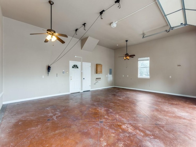 garage featuring ceiling fan