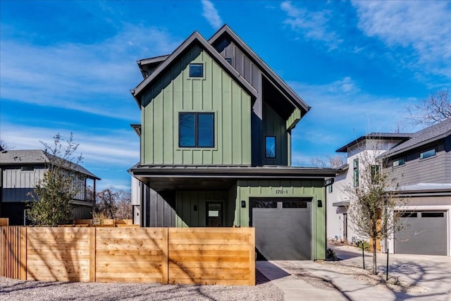 view of modern farmhouse style home