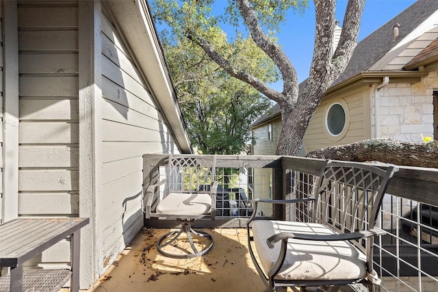 106 Center Cove Ii Loop, Spicewood, TX 78669 - view of balcony