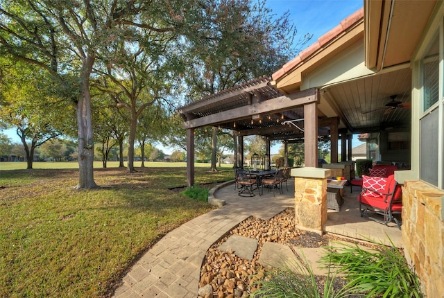 view of patio with ceiling fan