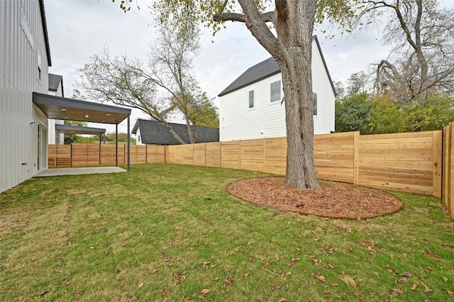 102 W Fawnridge Dr, Austin, TX 78753 - fenced backyard featuring a patio area