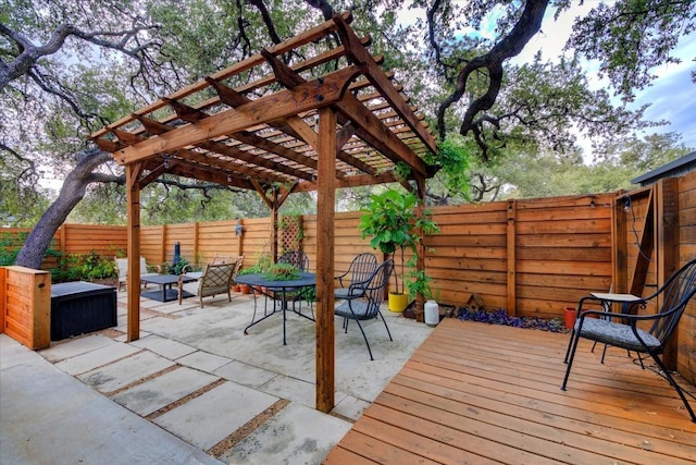 view of patio featuring a pergola