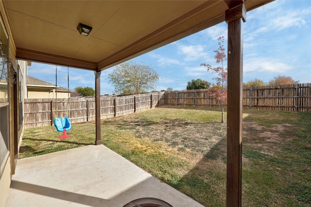 view of yard with a patio area