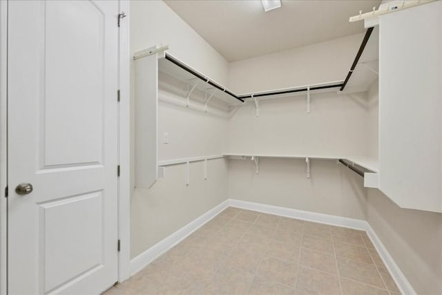 view of spacious closet