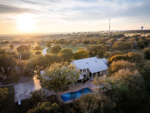 view of aerial view at dusk