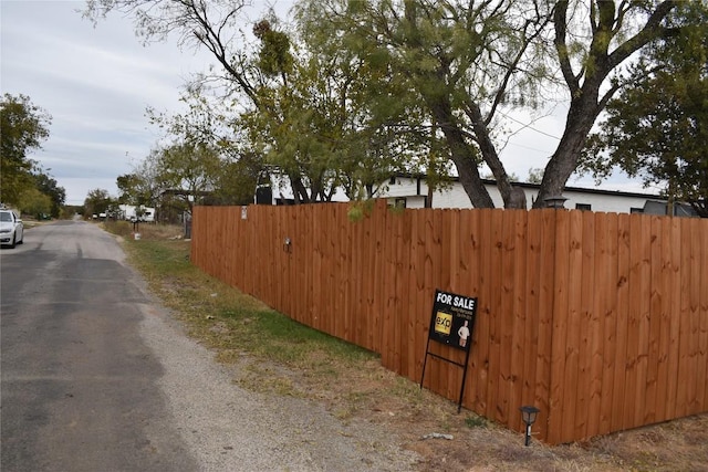 Listing photo 3 for LOTS23-24 Daisy St, Kingsland TX 78639