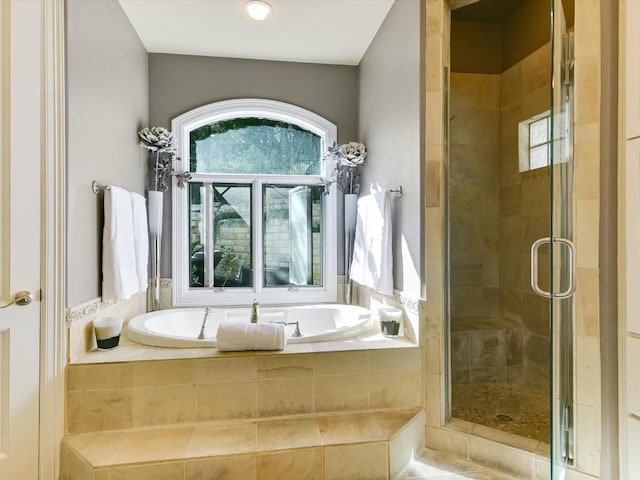 3001 Pescadero Cv, Austin, TX 78746 - full bath featuring a stall shower and a garden tub