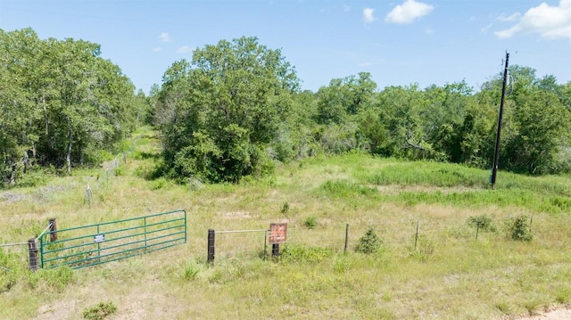 Listing photo 2 for 3517 County Road 127, Ledbetter TX 78946