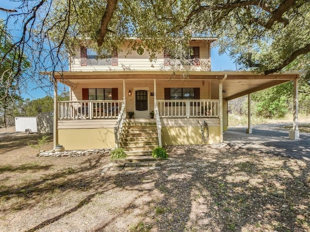 view of front of home featuring a porch