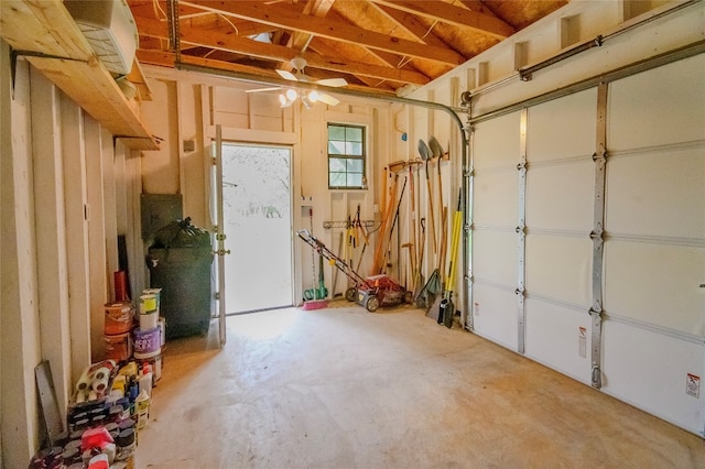 garage featuring ceiling fan