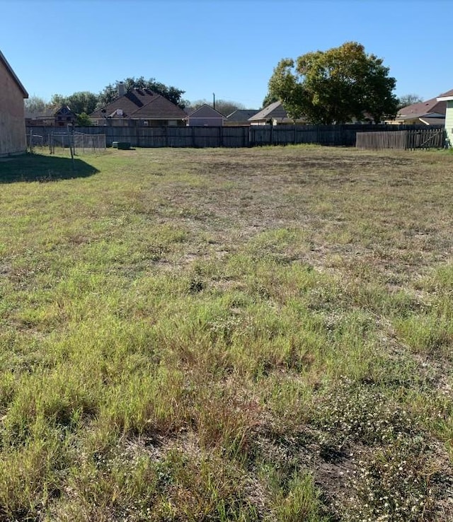 907 Crockett St, Lockhart TX, 78644 land for sale