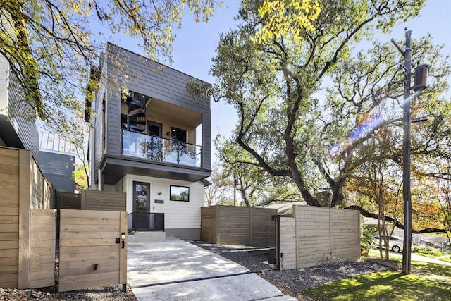 modern home featuring a balcony