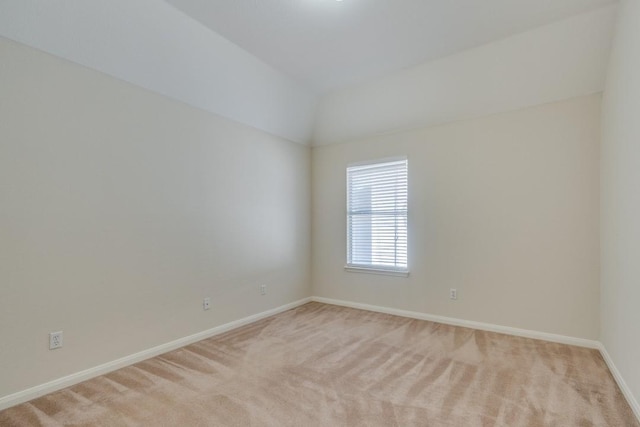 712 Runners Rdg, Pflugerville, TX 78660 - empty room featuring light carpet and baseboards