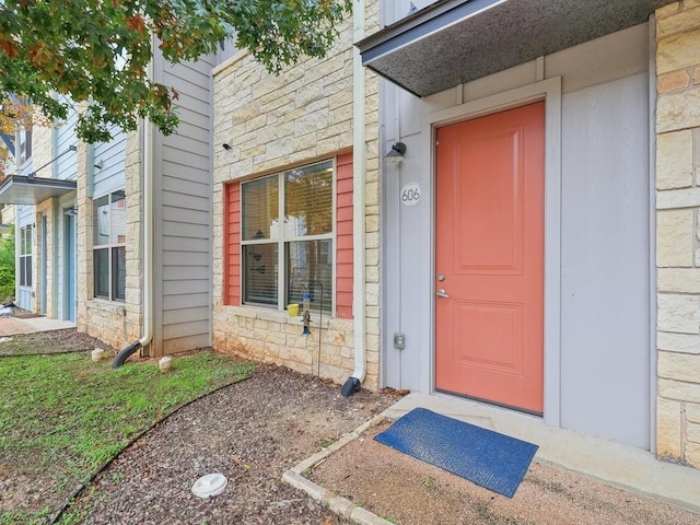 view of property entrance