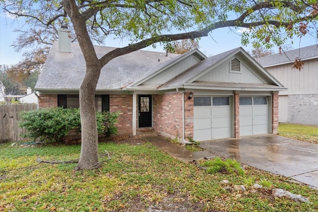 view of front facade featuring a garage