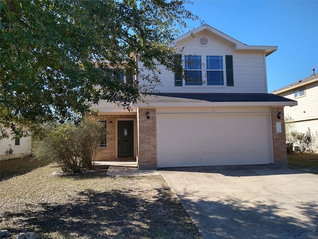 view of front property featuring a garage