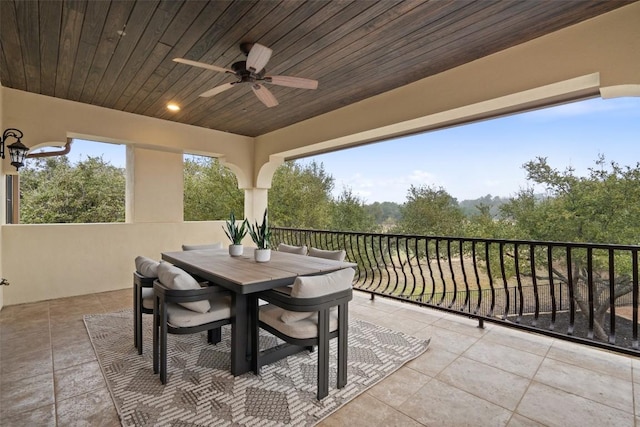 view of patio with ceiling fan