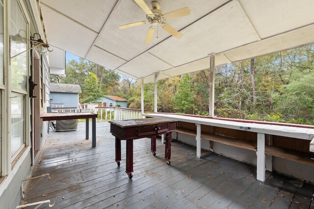 20024 W Lakeshore Dr, Magnolia, TX 77355 - deck featuring ceiling fan