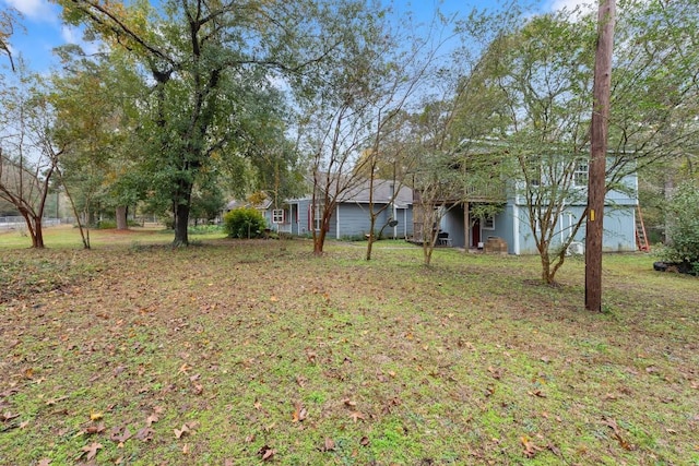20024 W Lakeshore Dr, Magnolia, TX 77355 - view of grassy yard