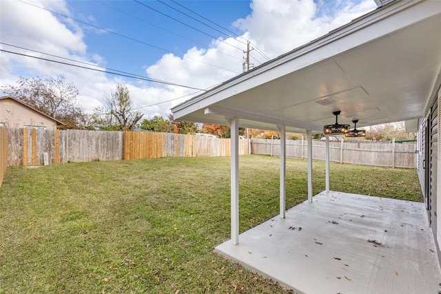 view of yard featuring a patio