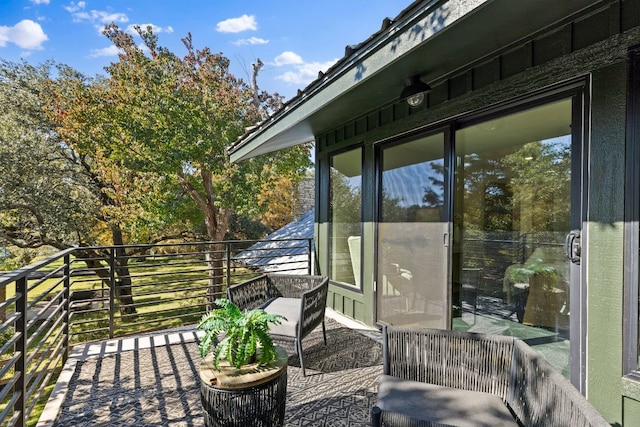 306 Bluebird Cir, Marble Falls, TX 78654 - view of wooden deck