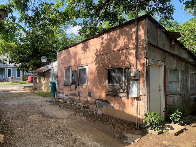 view of property exterior