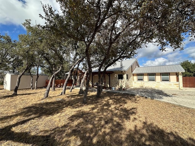 view of front of home