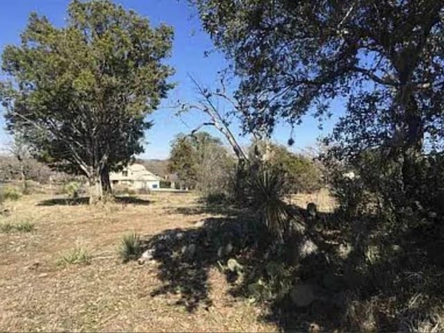 Listing photo 2 for LOT18101 Broken Arrow Dr, Horseshoe Bay TX 78657