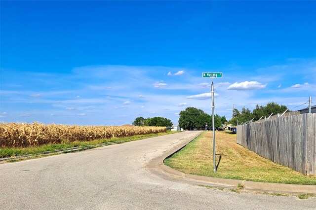 LOT9 E Plum St, Granger, TX 76530 - photo 4