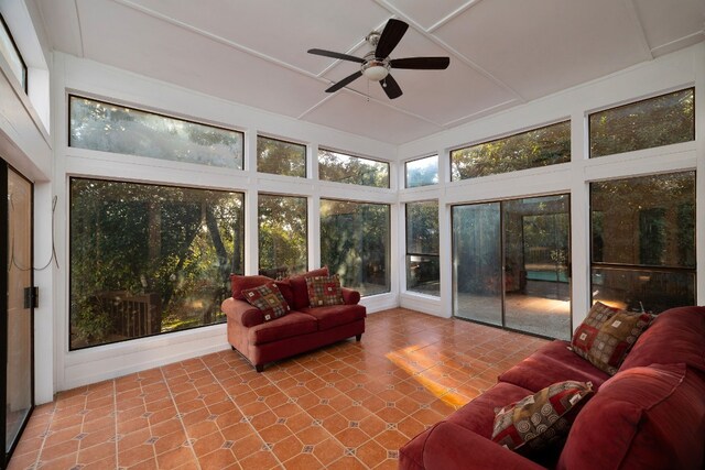 sunroom / solarium with ceiling fan