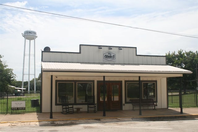 view of building exterior