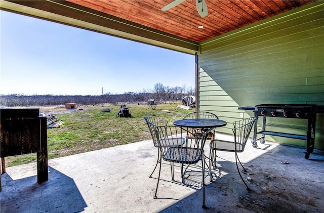 view of patio with ceiling fan