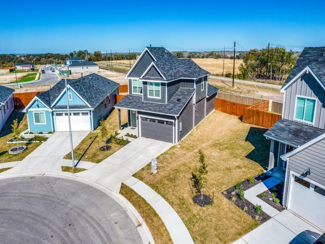 view of front of home featuring a front lawn