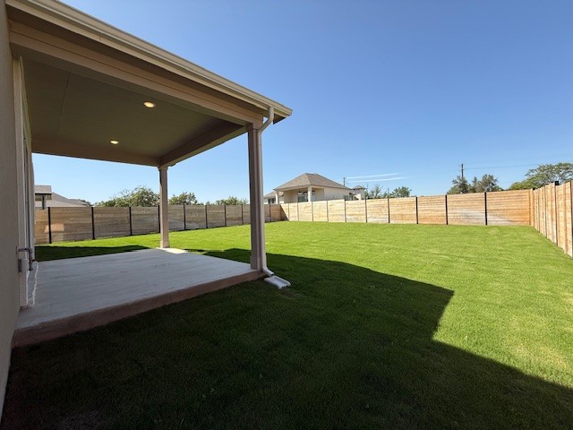 128 Alistair Dr, Georgetown, TX 78633 - view of yard with a patio area