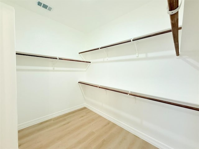 247 Fawn Ridge Dr, Copperas Cove, TX 76522 - walk in closet featuring light wood-type flooring