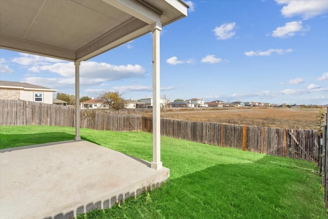 view of yard featuring a patio area