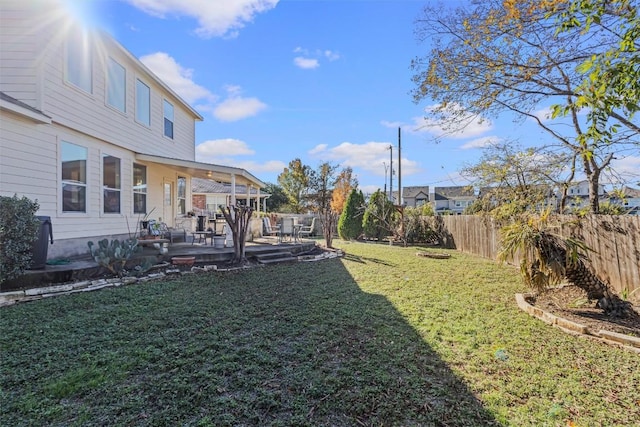 view of yard featuring a patio area